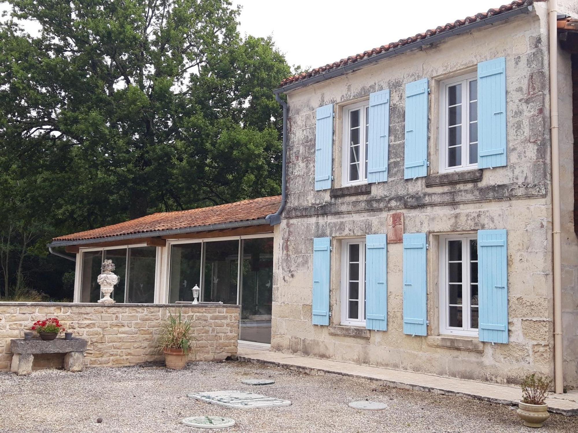 Hotel Domaine Fontcouverte à Fontcouverte  Extérieur photo